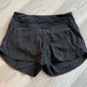Lululemon Black Mid-rise Short 4”- Women's size 10